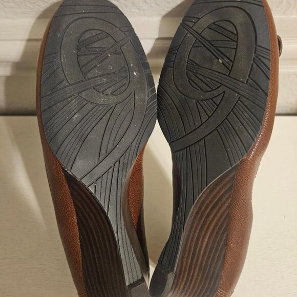 Women's Nine West Wedge Pump Brown Size 9.5M - Picture 4 of 4